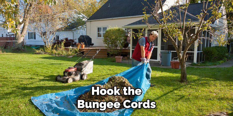 Hook the Bungee Cords