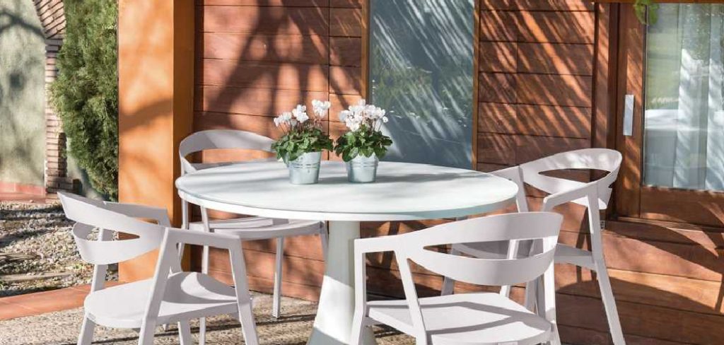 How to Clean Plastic Patio Furniture