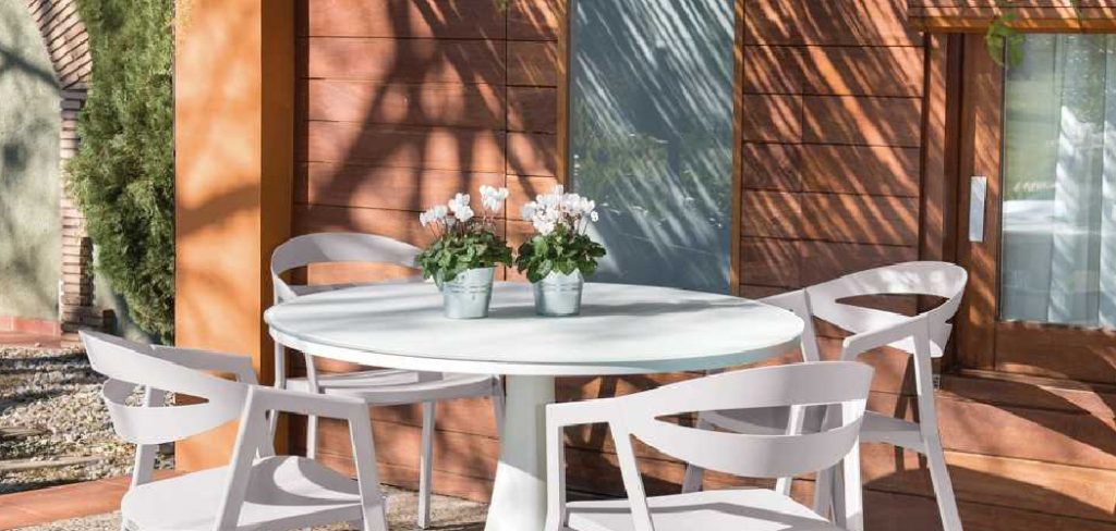 How to Enclose a Porch Cheaply for Winter