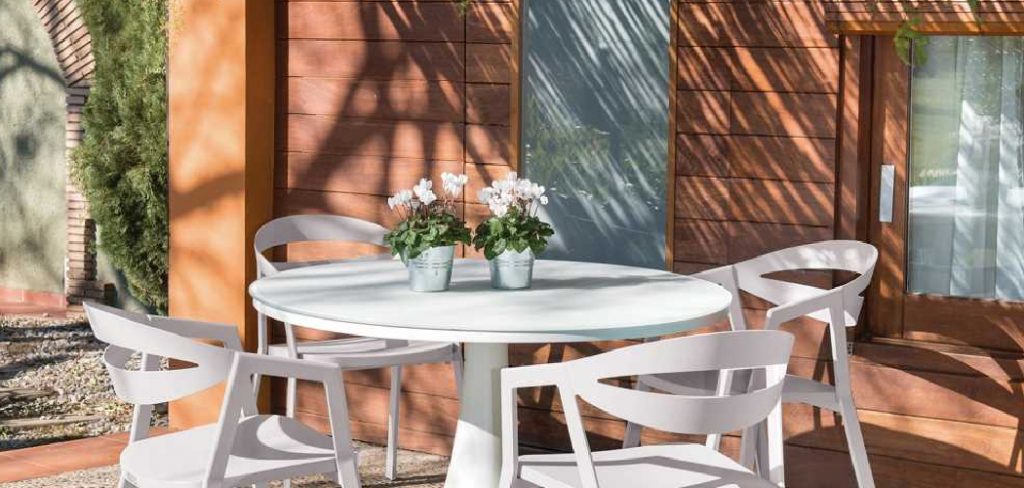 How to Fix Wicker Patio Furniture